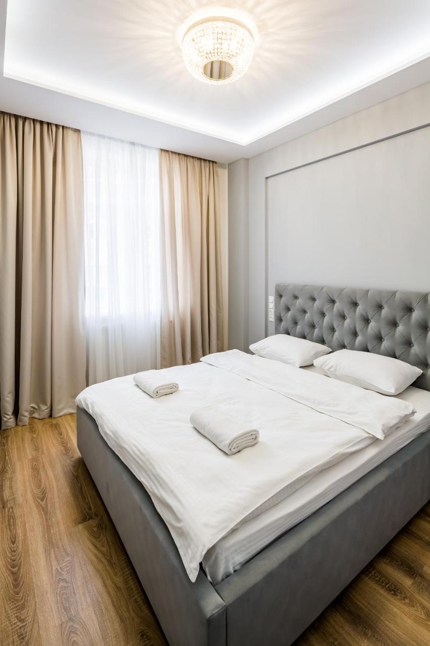 Royal Premier Apartment Lviv Kültér fotó