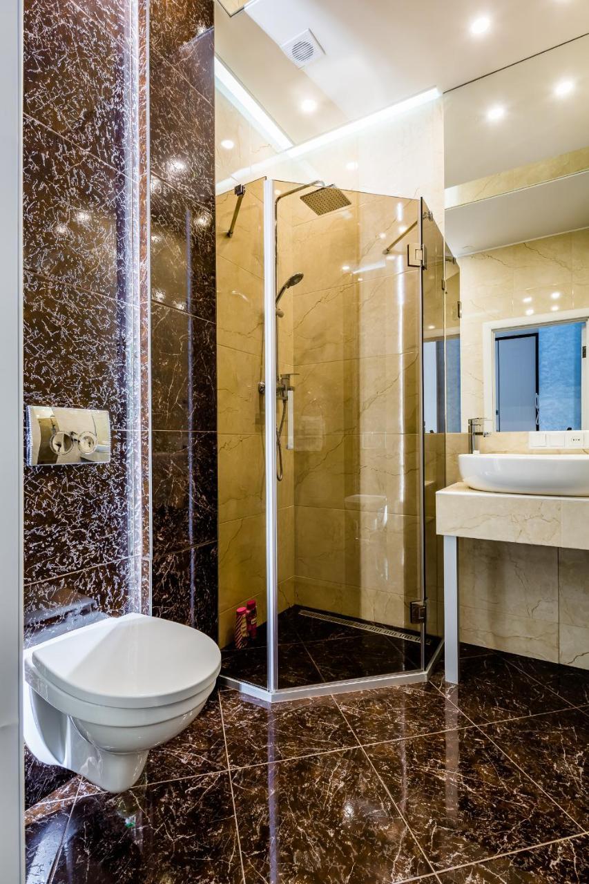 Royal Premier Apartment Lviv Kültér fotó